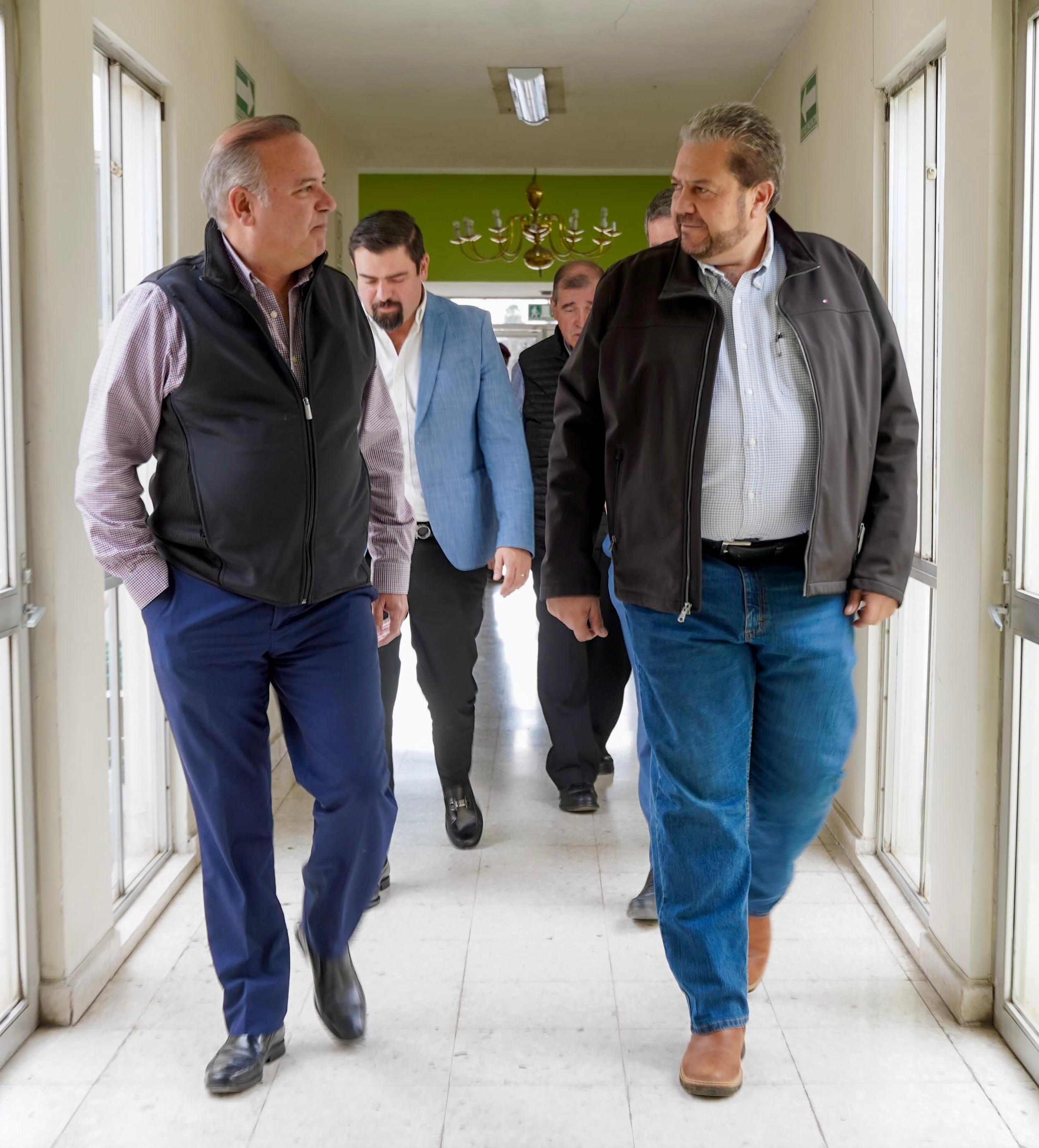 Fortalecen relaciones el Ayuntamiento de Ramos Arizpe y la CANACO