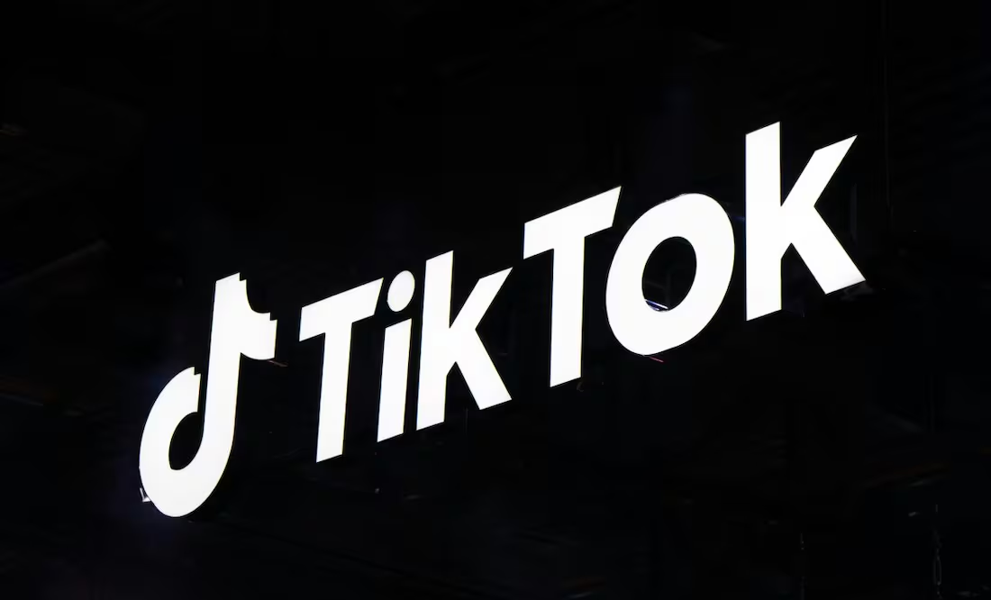 TikTok comienza a restaurar su servicio en EU, tras la promesa de Trump de retrasar la prohibición de la app