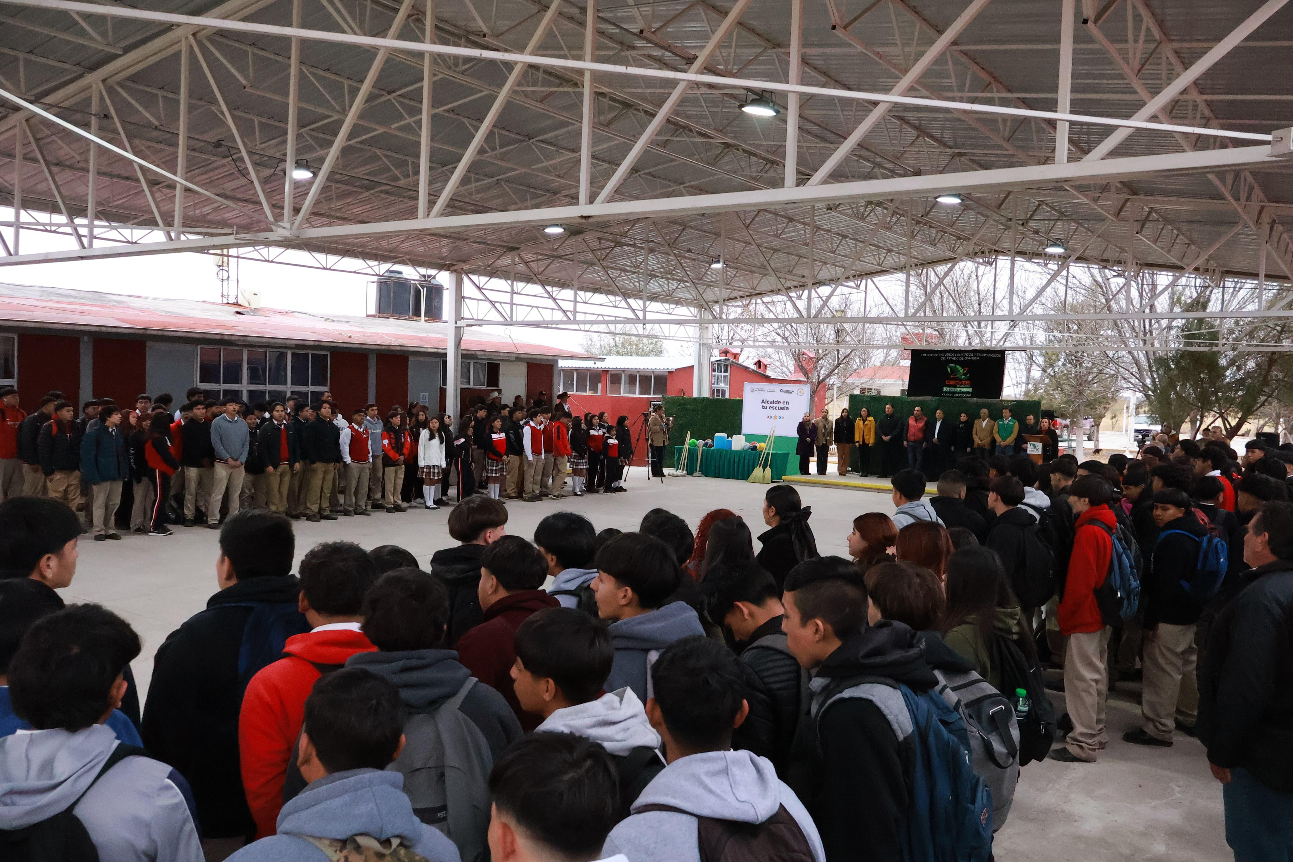 Encabeza Óscar Ríos programa “Alcalde en tu Escuela”