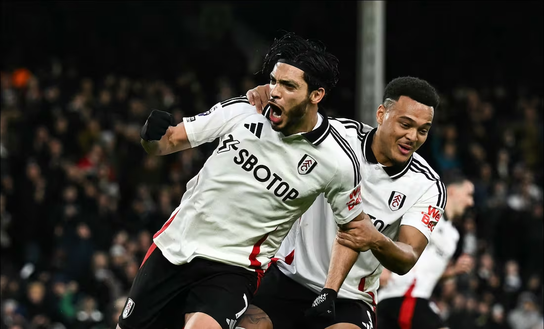 Raúl Jiménez ya es el mexicano con más goles en la Premier League; hoy brilló con doblete