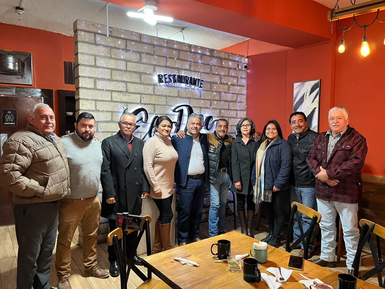Conviven periodistas de la región con el alcalde Víctor Leija Vega en celebración del Día del Periodista