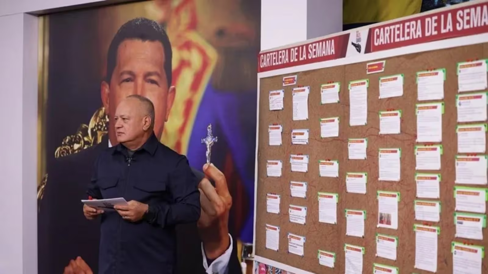 Van por Calderón y Fox: Venezuela distribuye carteles de ‘se busca’ vs. expresidentes que acompañen a Edmundo González