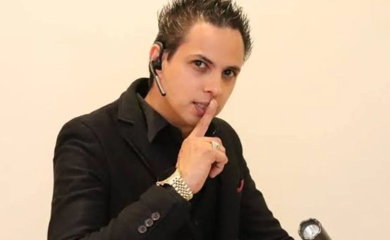 Critican a Alex Marín por ‘desatinado’ comentario sobre la novia de su hijo: «No tiene nada de respeto»