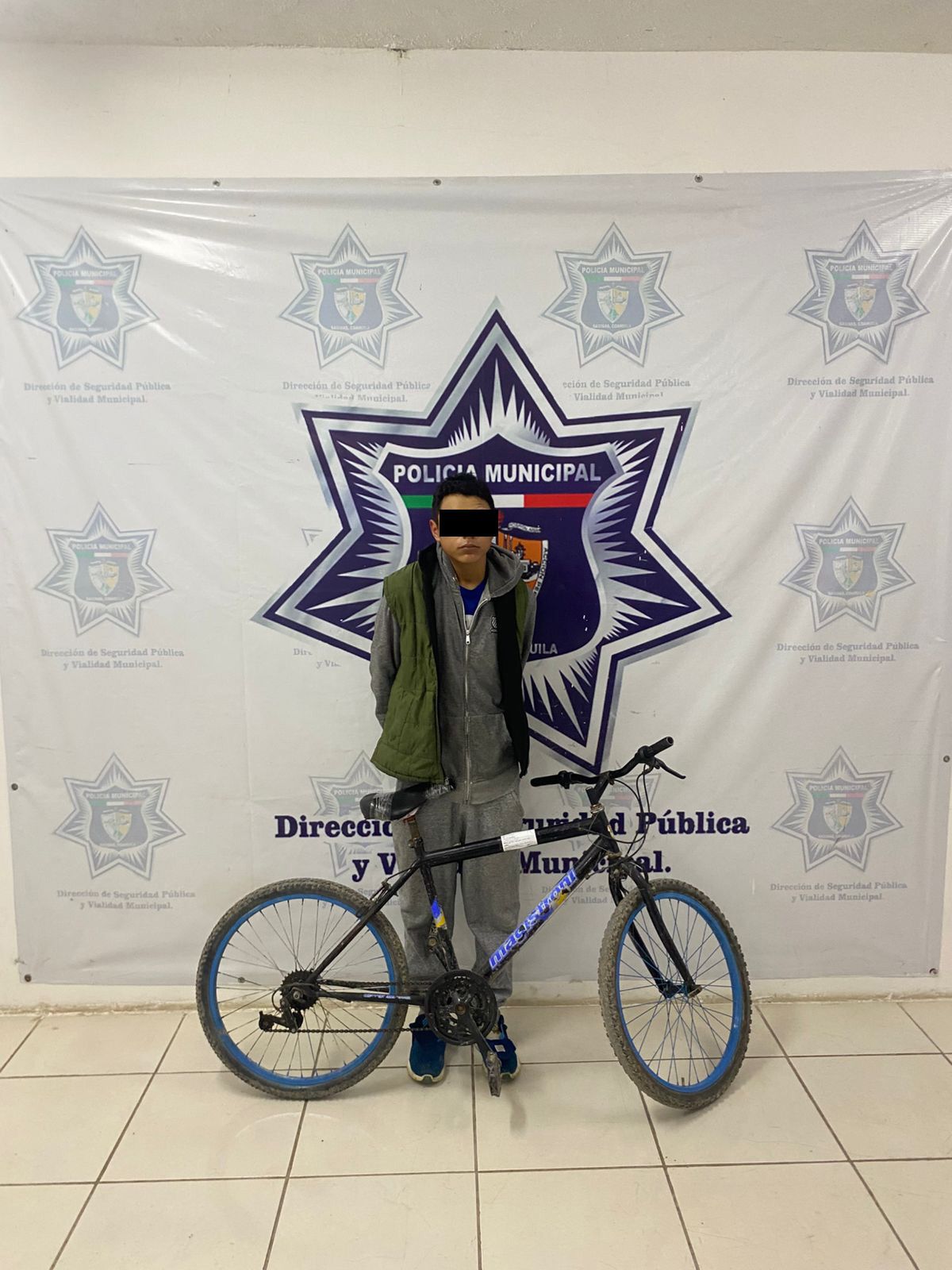 Atrapan a ladrón de bicicletas en Sabinas