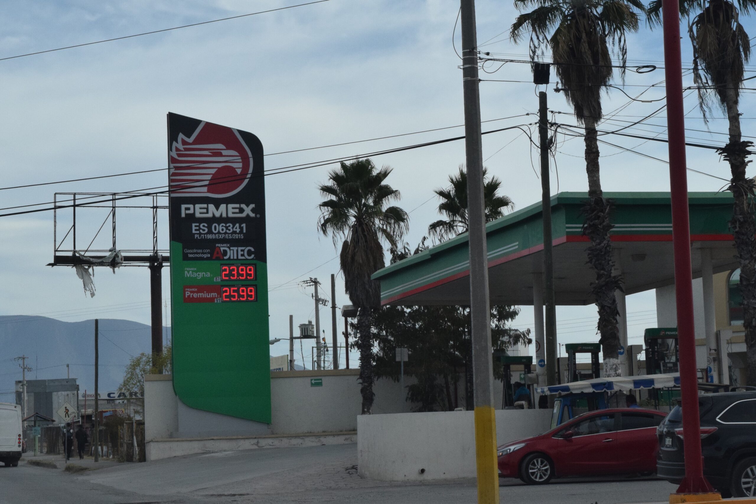 Se ampara gasolinera; le cancelaron permiso