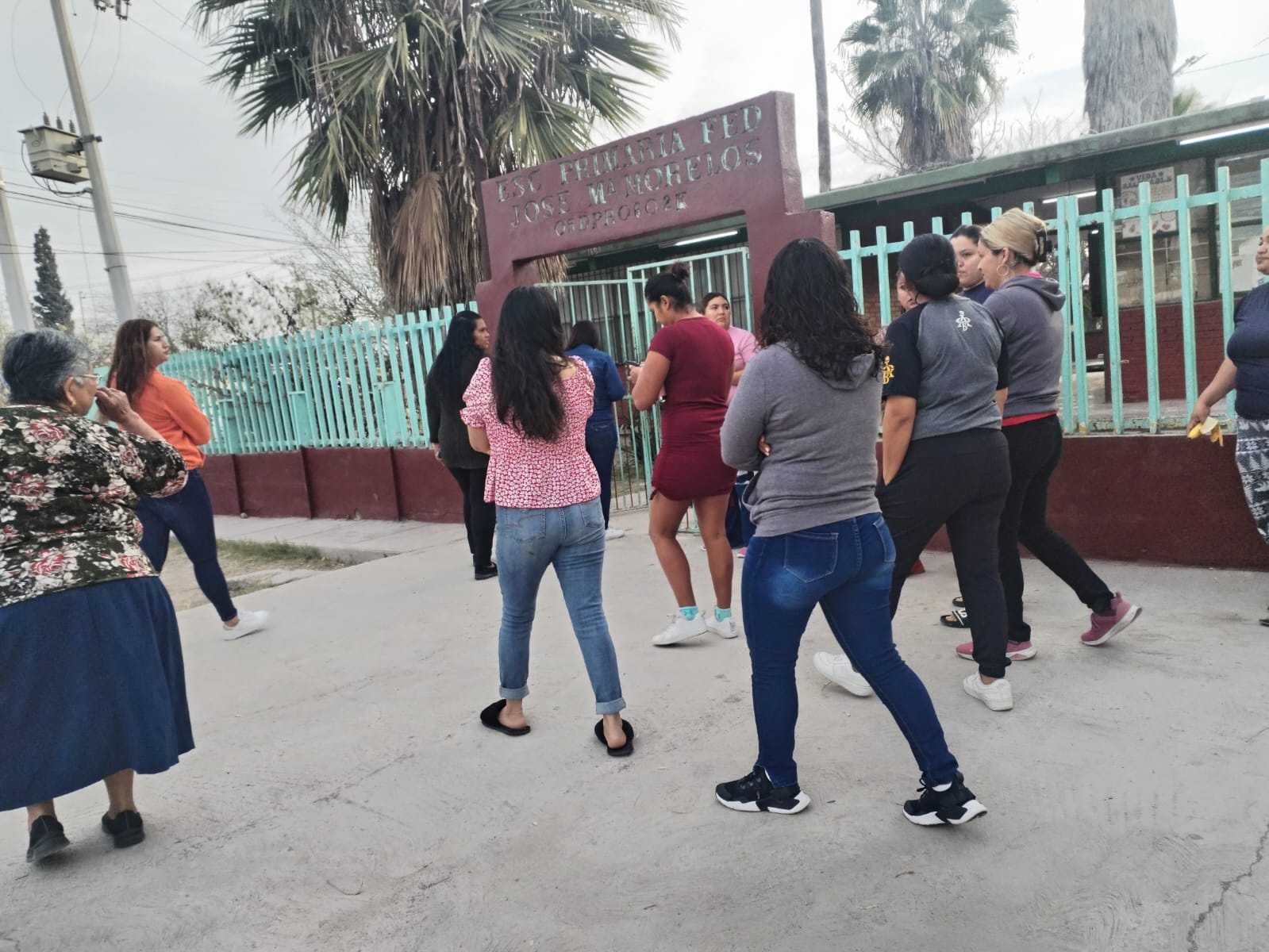 Huye tesorera escolar; se lleva 280 mil pesos