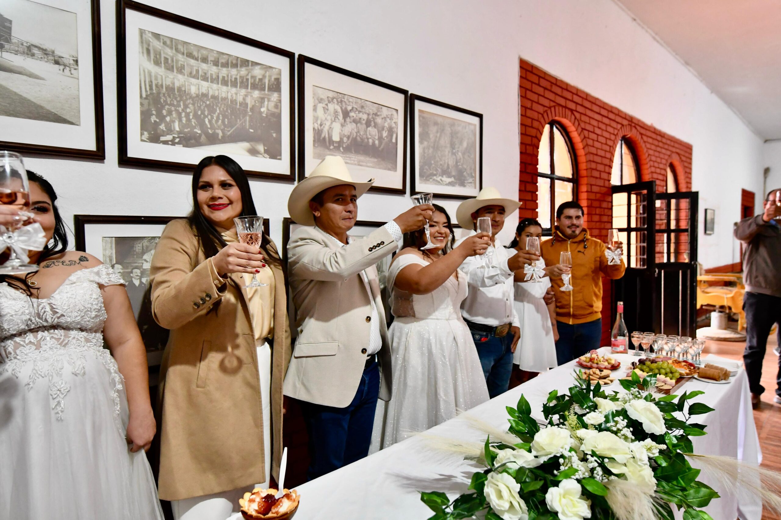Celebra Candela las Bodas Comunitarias