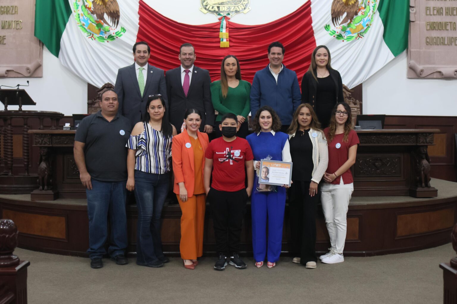 Conmemoran Día contra el Cáncer Infantil en Congreso