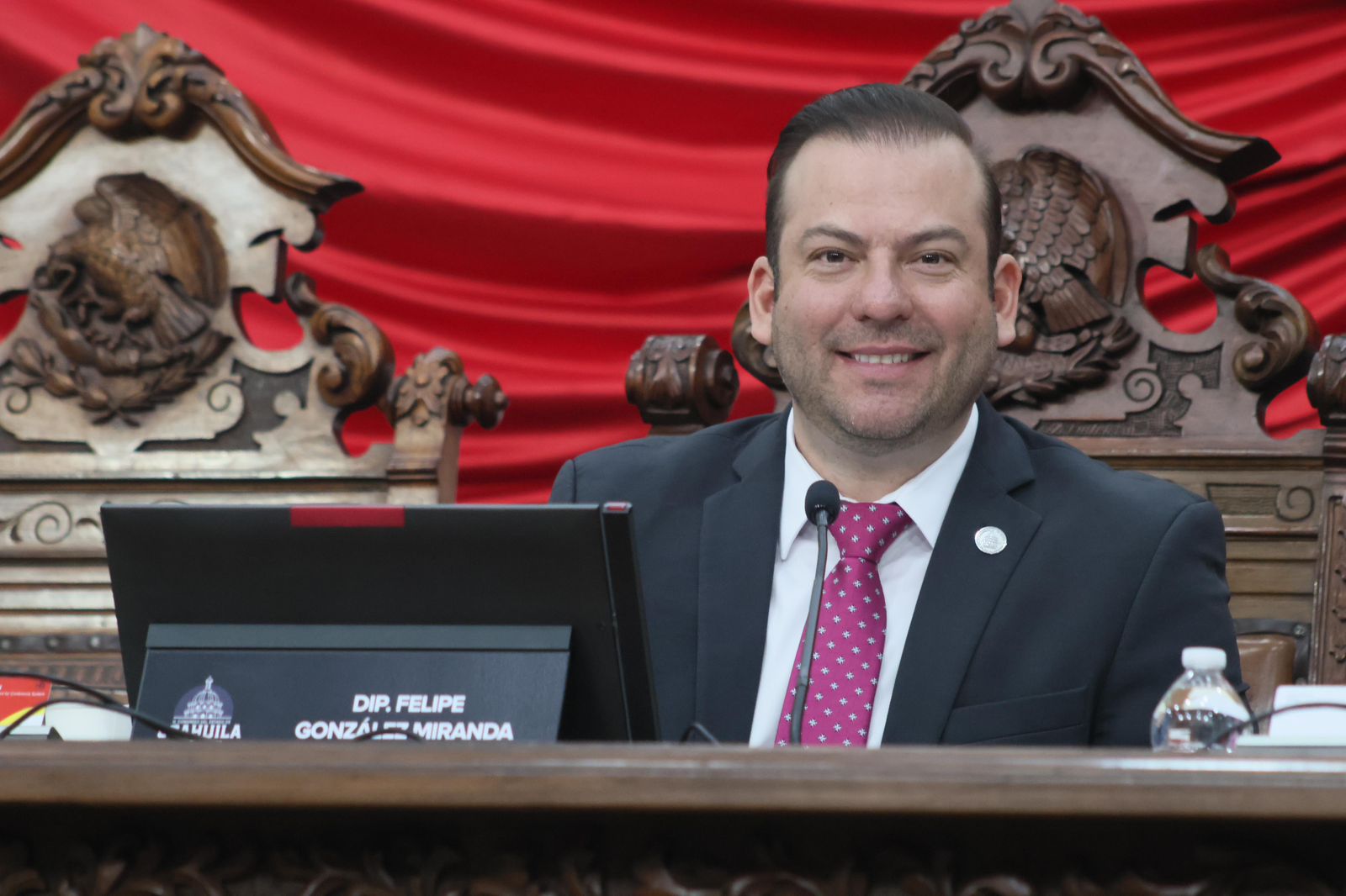 Reconoce Congreso sistema de atención a los contribuyentes