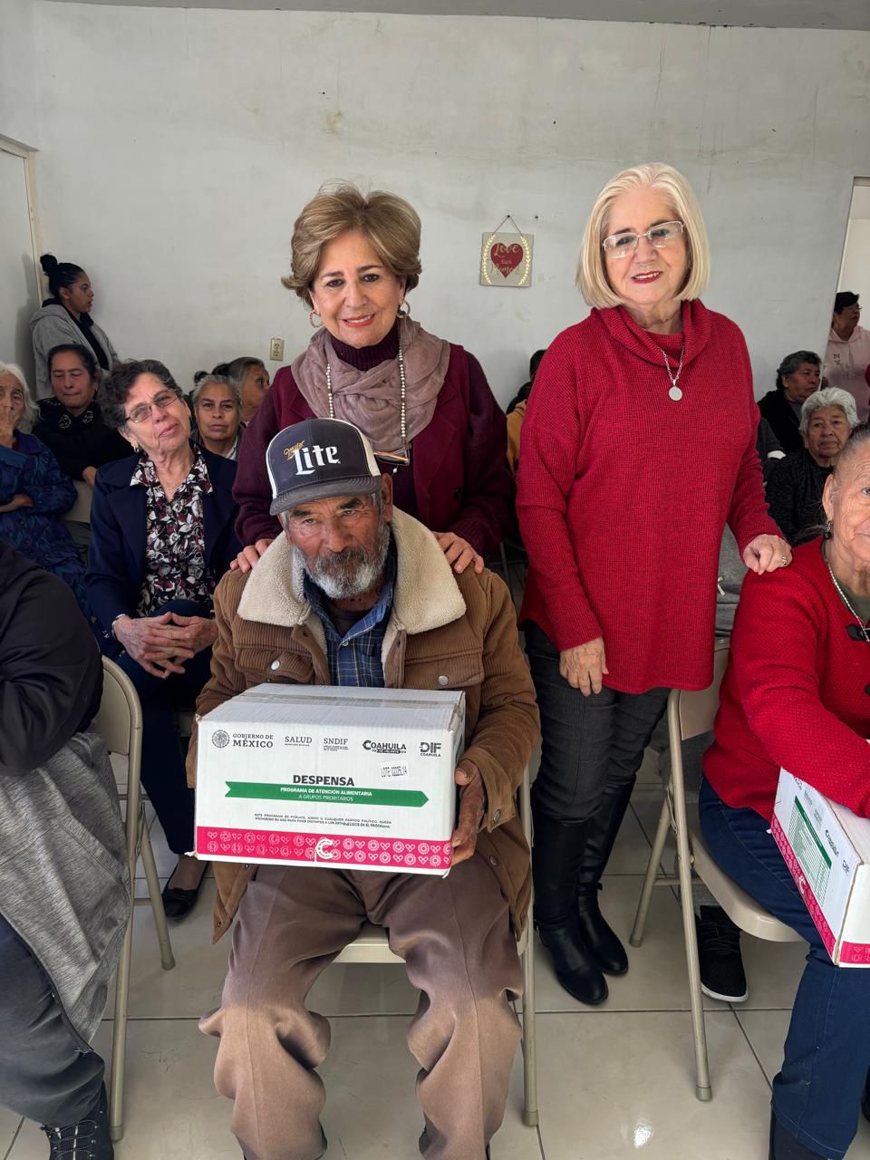 Continúa DIF Sabinas con la entrega de despensas