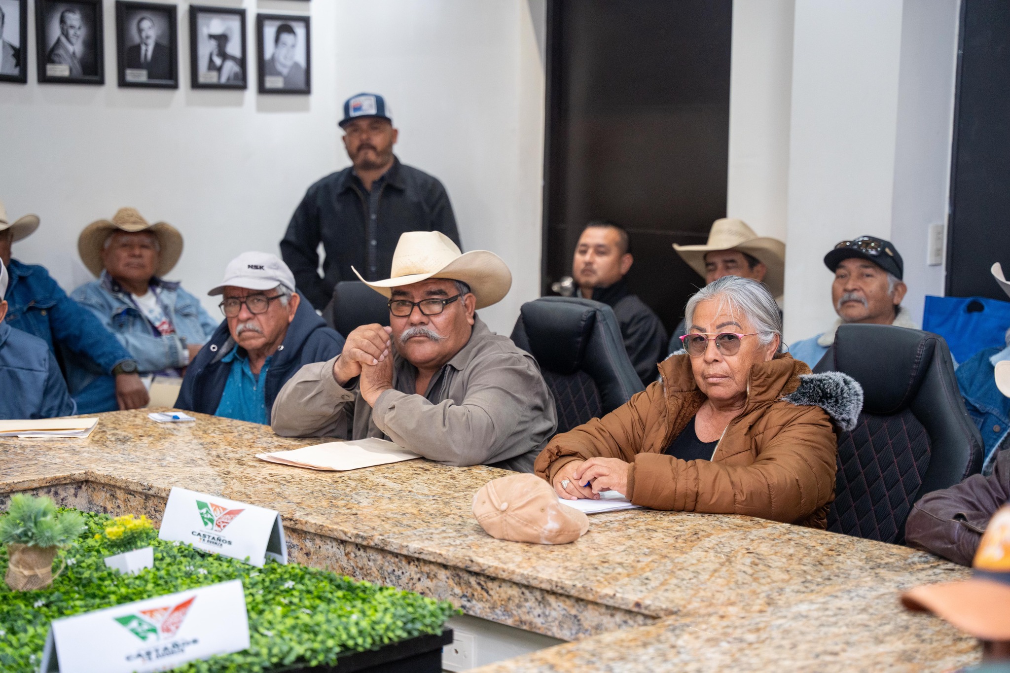 Refuerza Castaños apoyo a ejidatarios