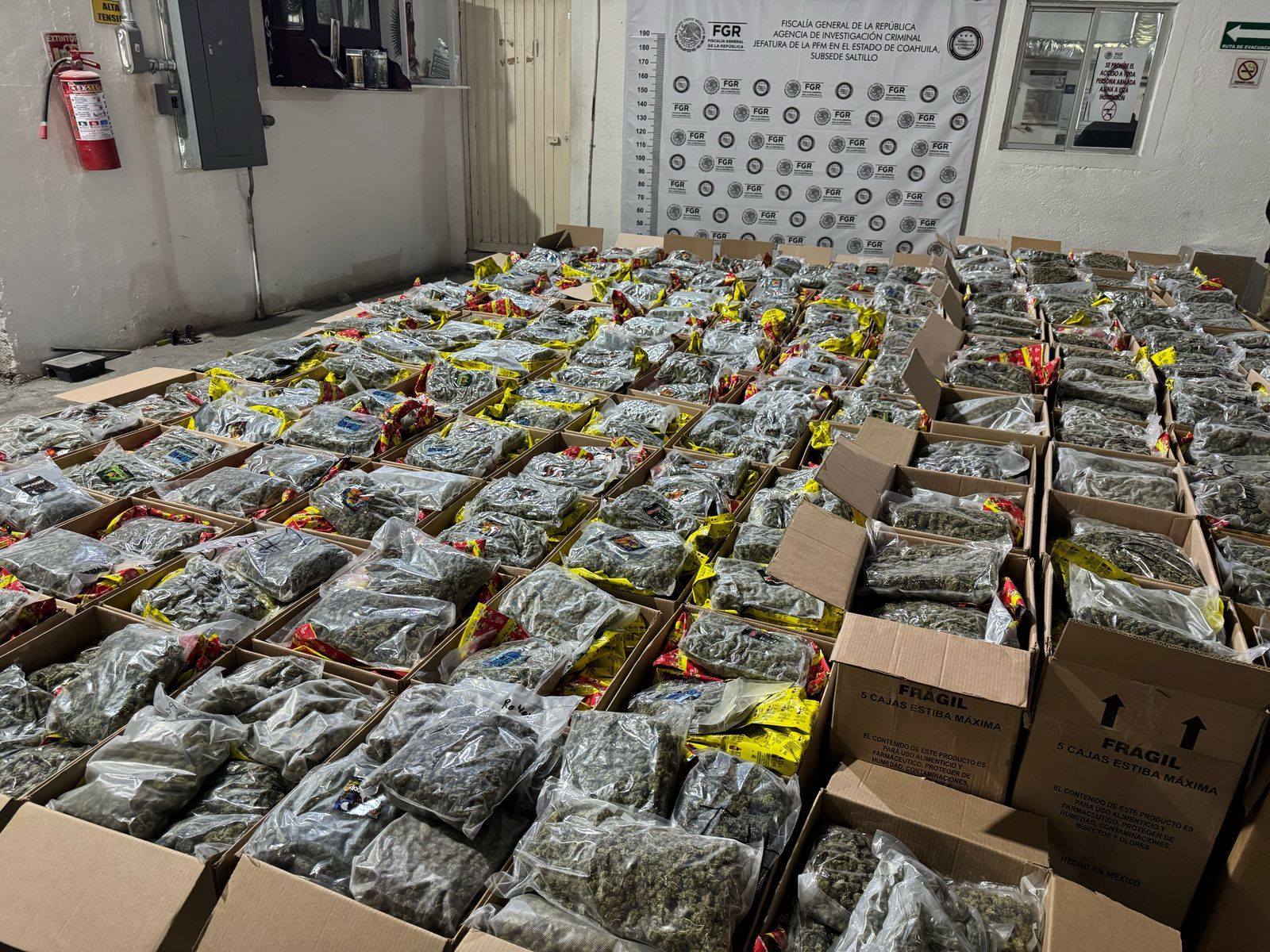 Vincula FGR a hombre por tráfico de drogas