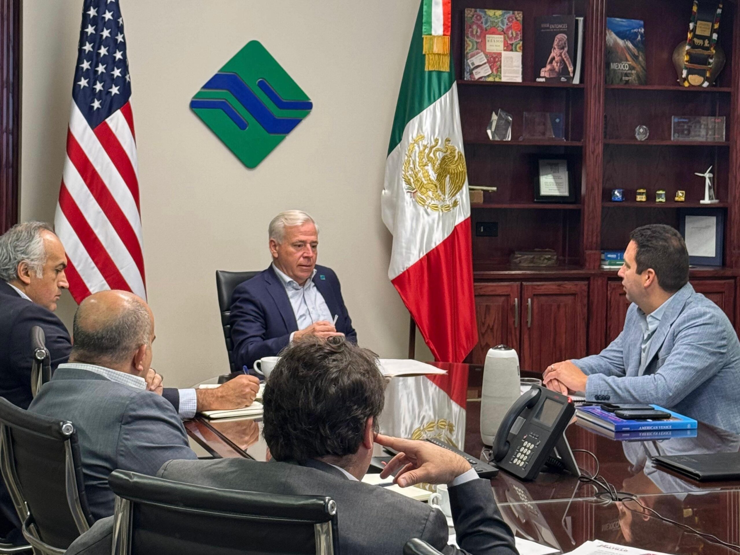 Exitosa gira de trabajo de Javier Díaz por TX