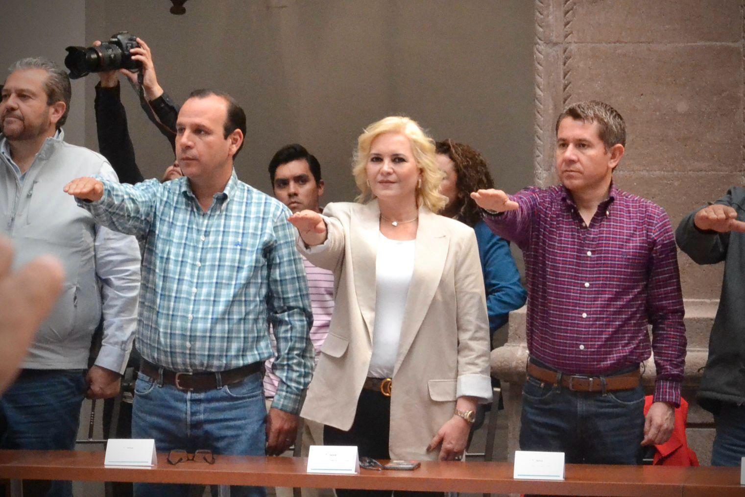 Suma alcaldesa esfuerzos para combatir incendios