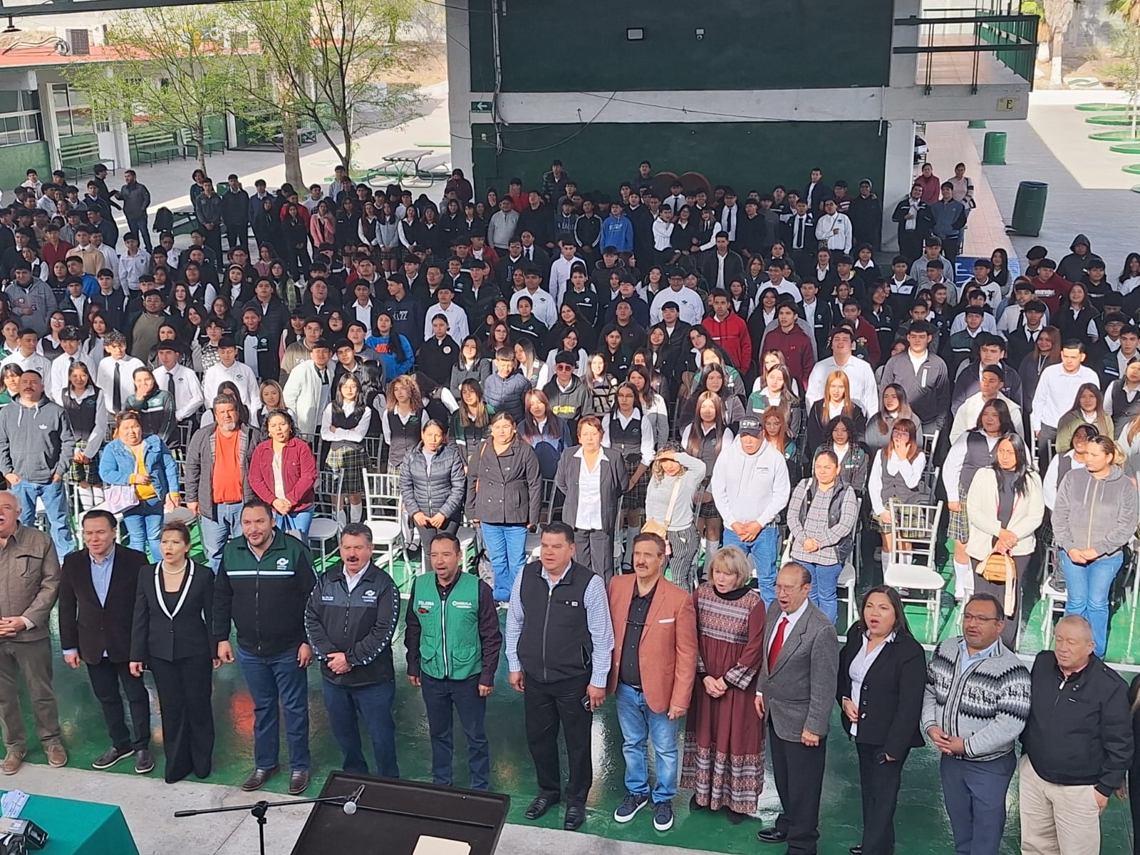 A clases con todo en CONALEP Monclova