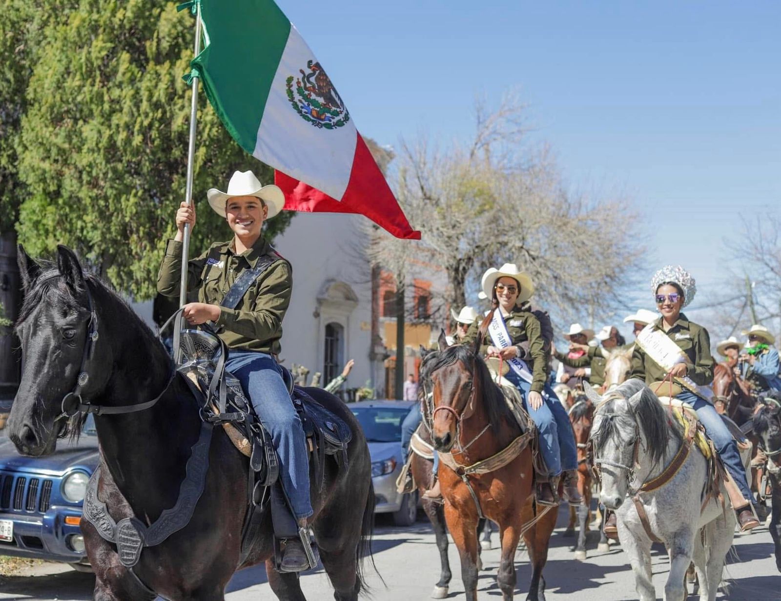 Celebran 427 aniversario de Parras con cabalgata