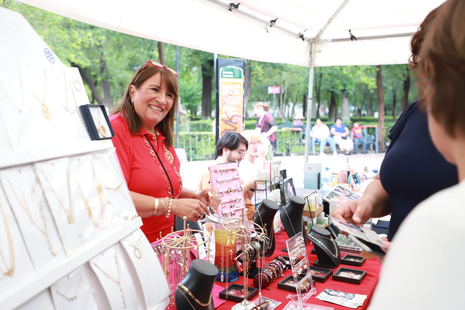 Invita Saltillo a apoyar a mujeres emprendedoras