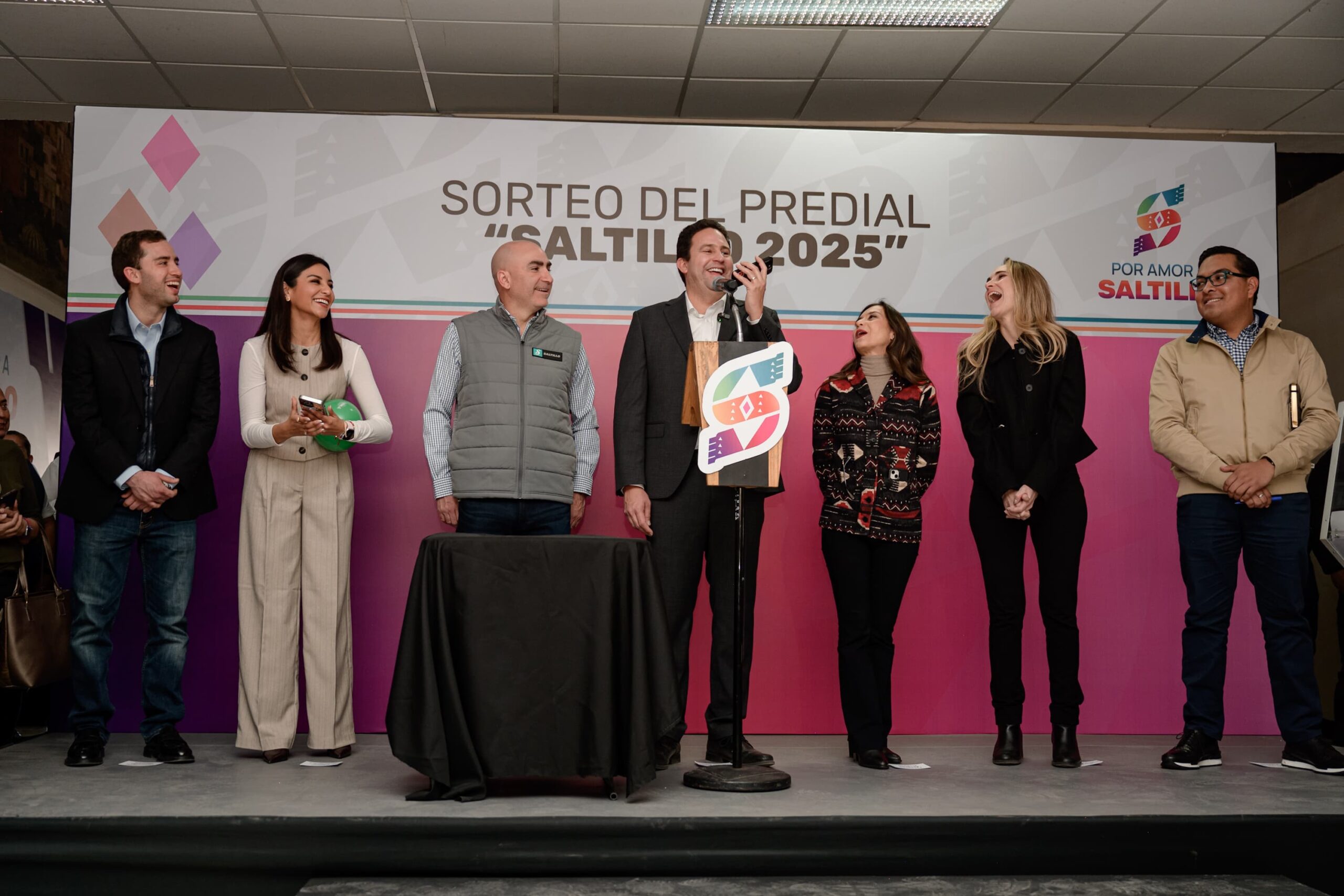 Celebra Javier Díaz Primer Gran Sorteo del Predial 2025