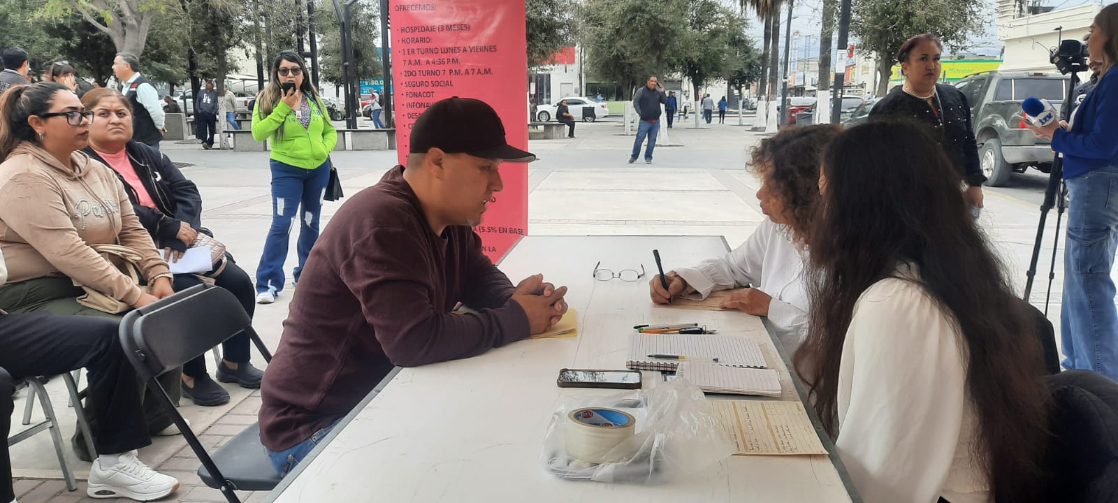 Ofertan 650 vacantes en la Feria de Empleo
