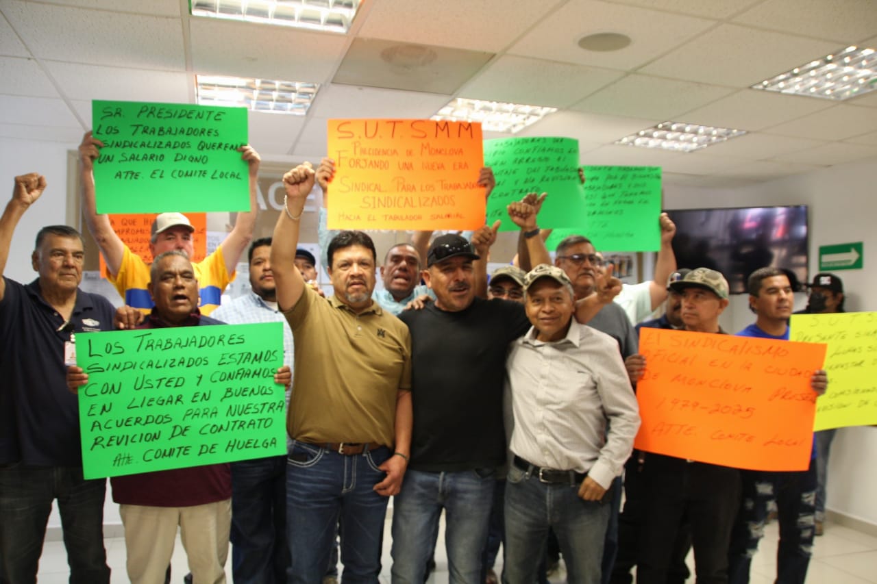 Demandan trabajadores municipales alza de 18%