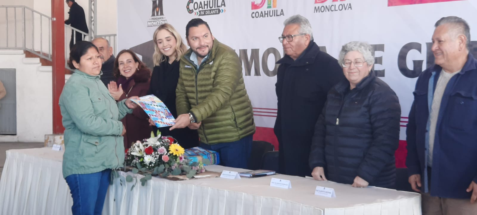 Reciben sus certificados 81 estudiantes de INEA