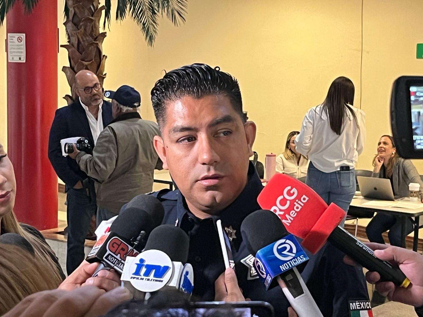 Alega abuso policiaco, pero abusa de menor