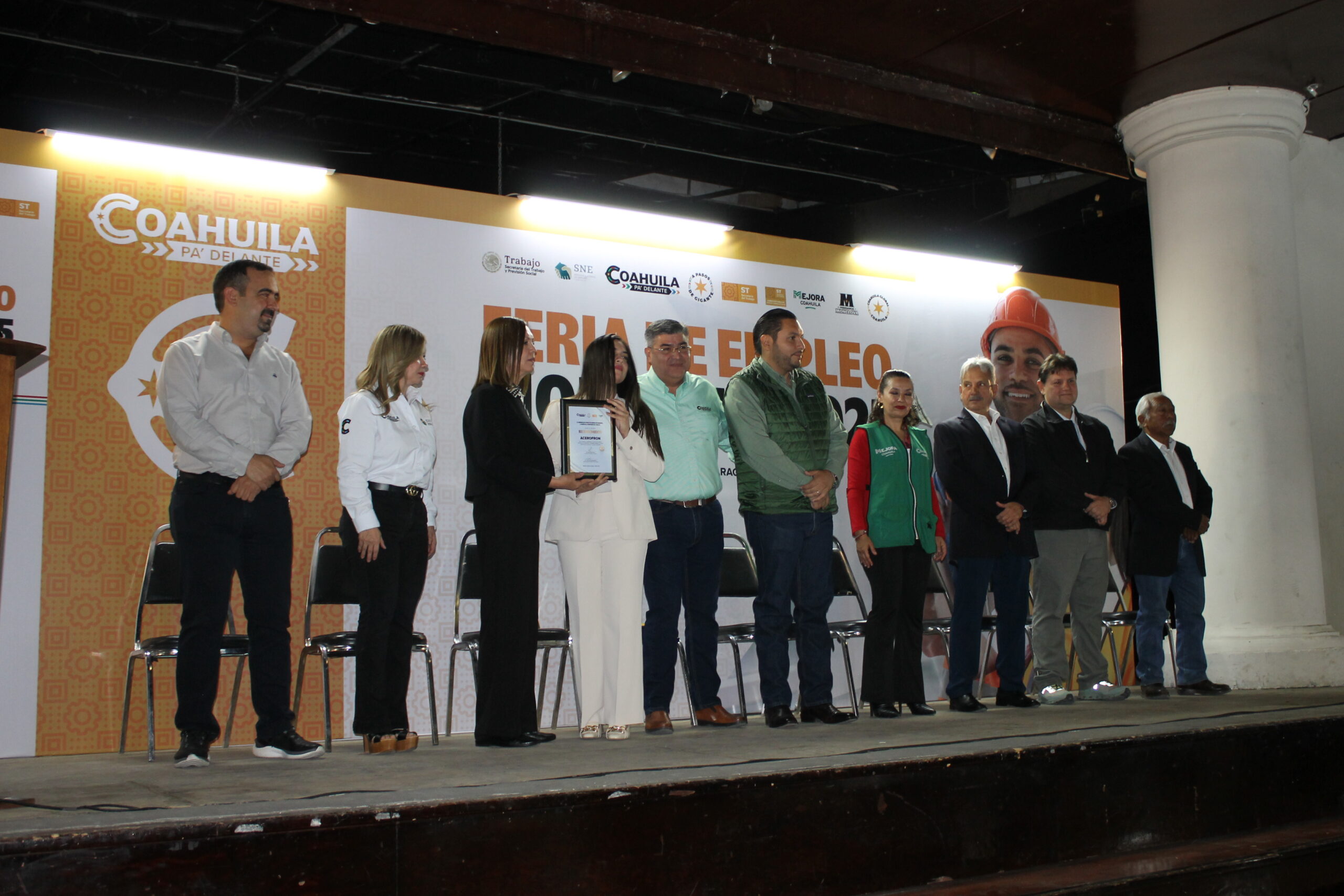 Carlos: se busca con Feria de Empleo mejorar la economía