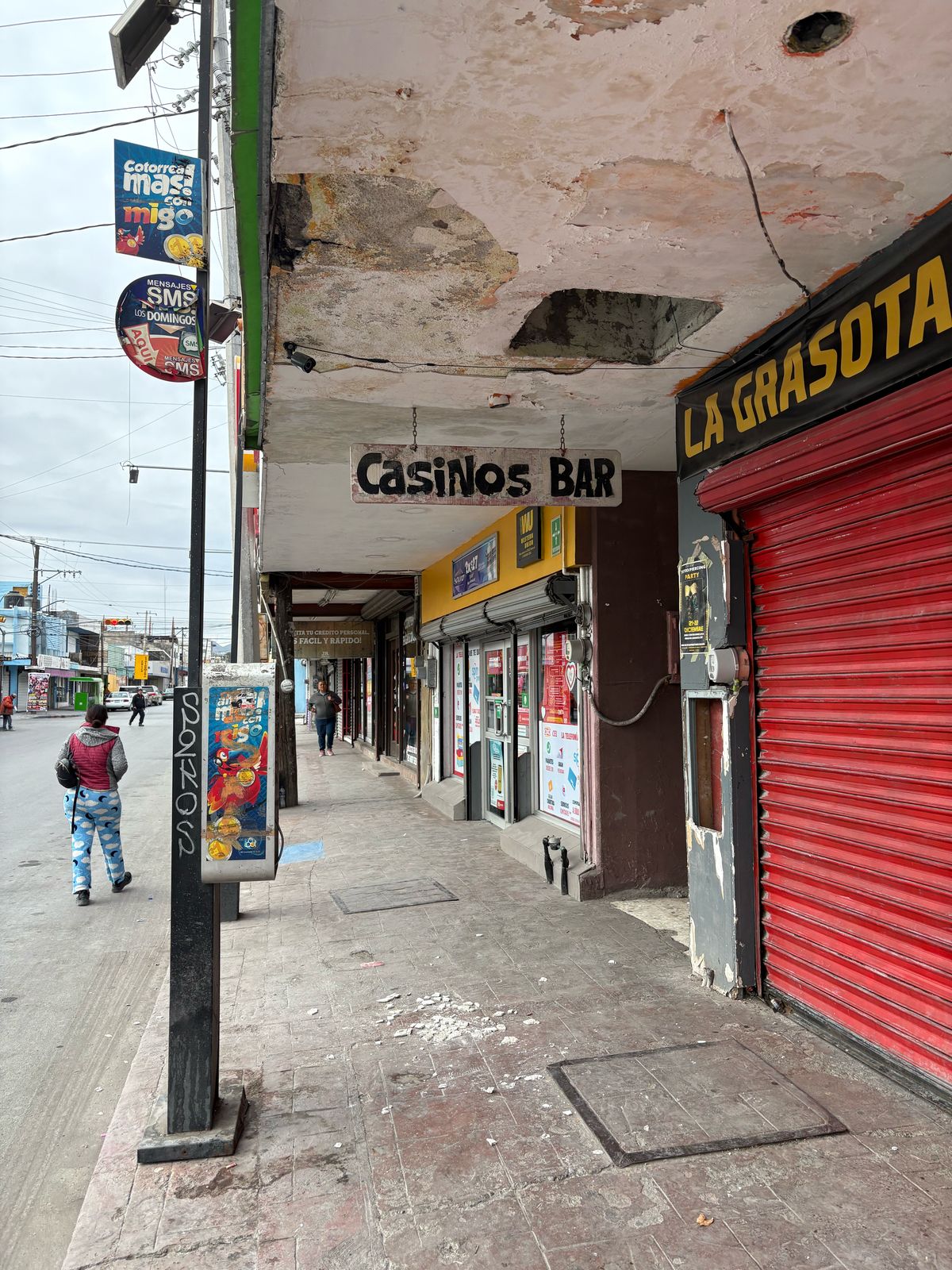 Riesgo para transeúntes marquesinas del centro