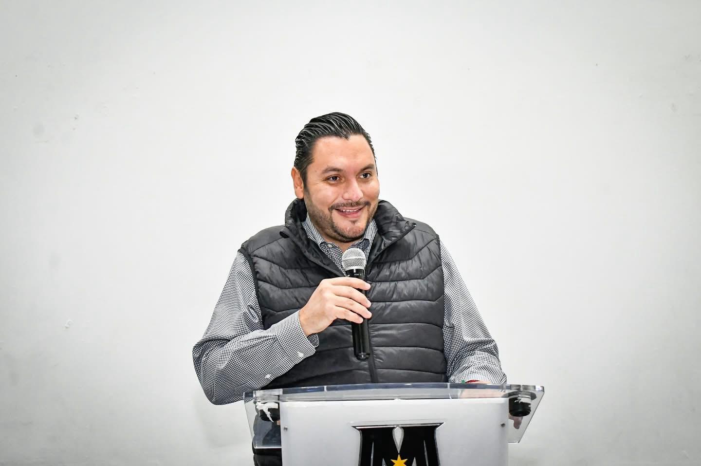 Prepara Carlos el Plan Municipal de Desarrollo