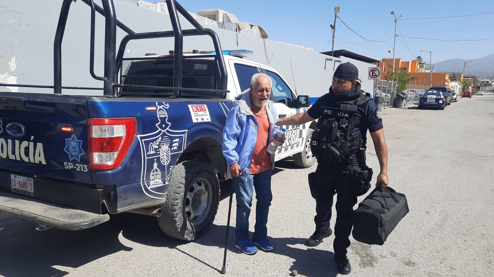 Auxilian a don Román olvidado en la Central