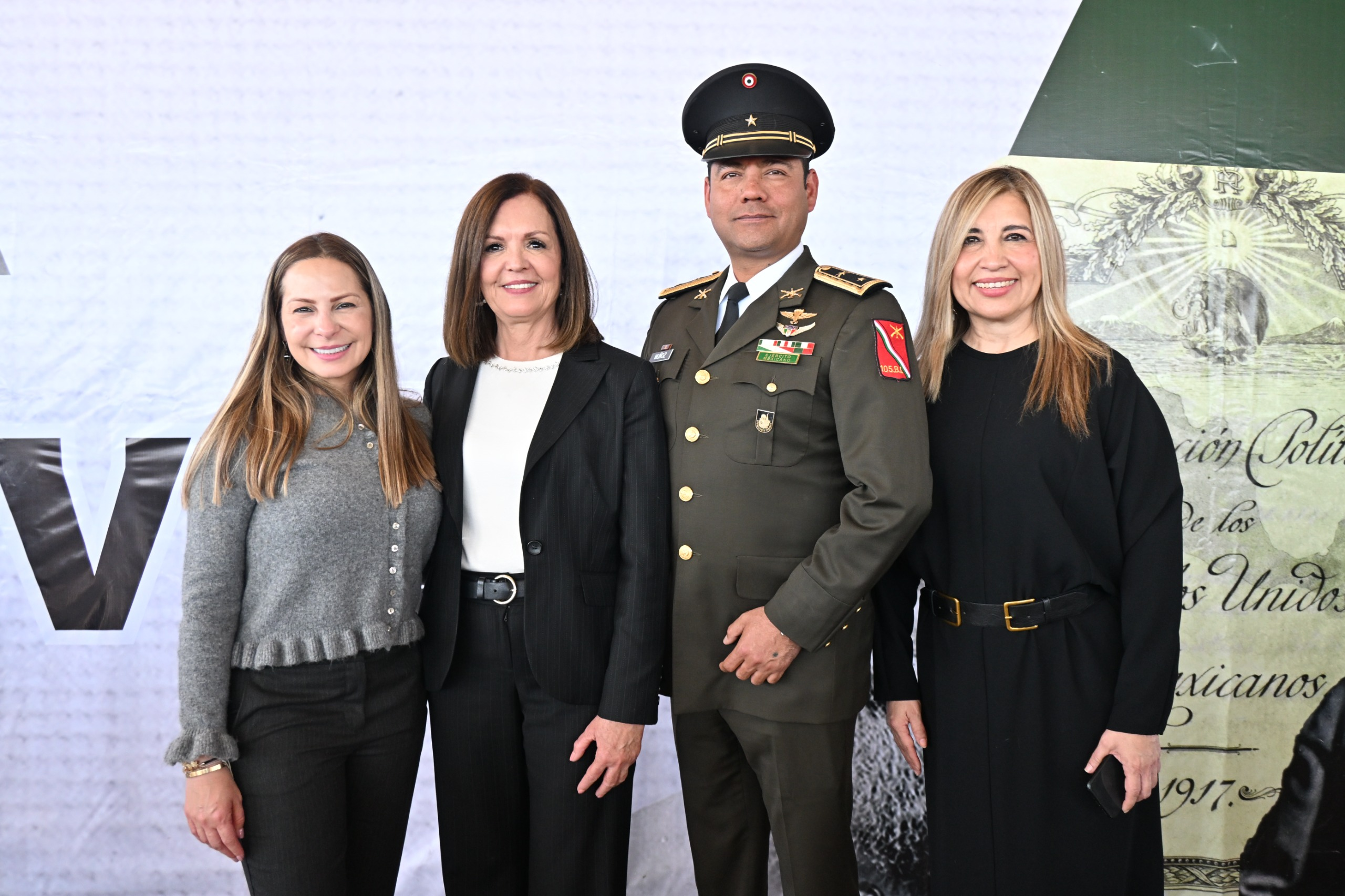 Frontera honra a la Bandera con ceremonia de abanderamiento e incineración