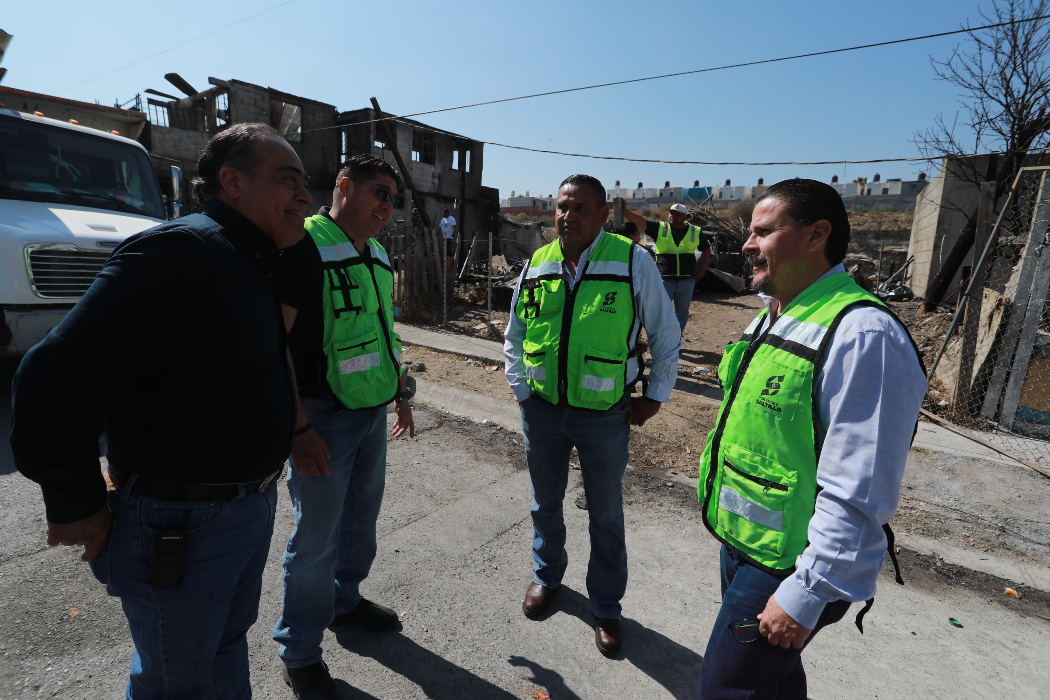Atiende Gobierno de Saltillo a afectados por incendio en «Las Isabeles»