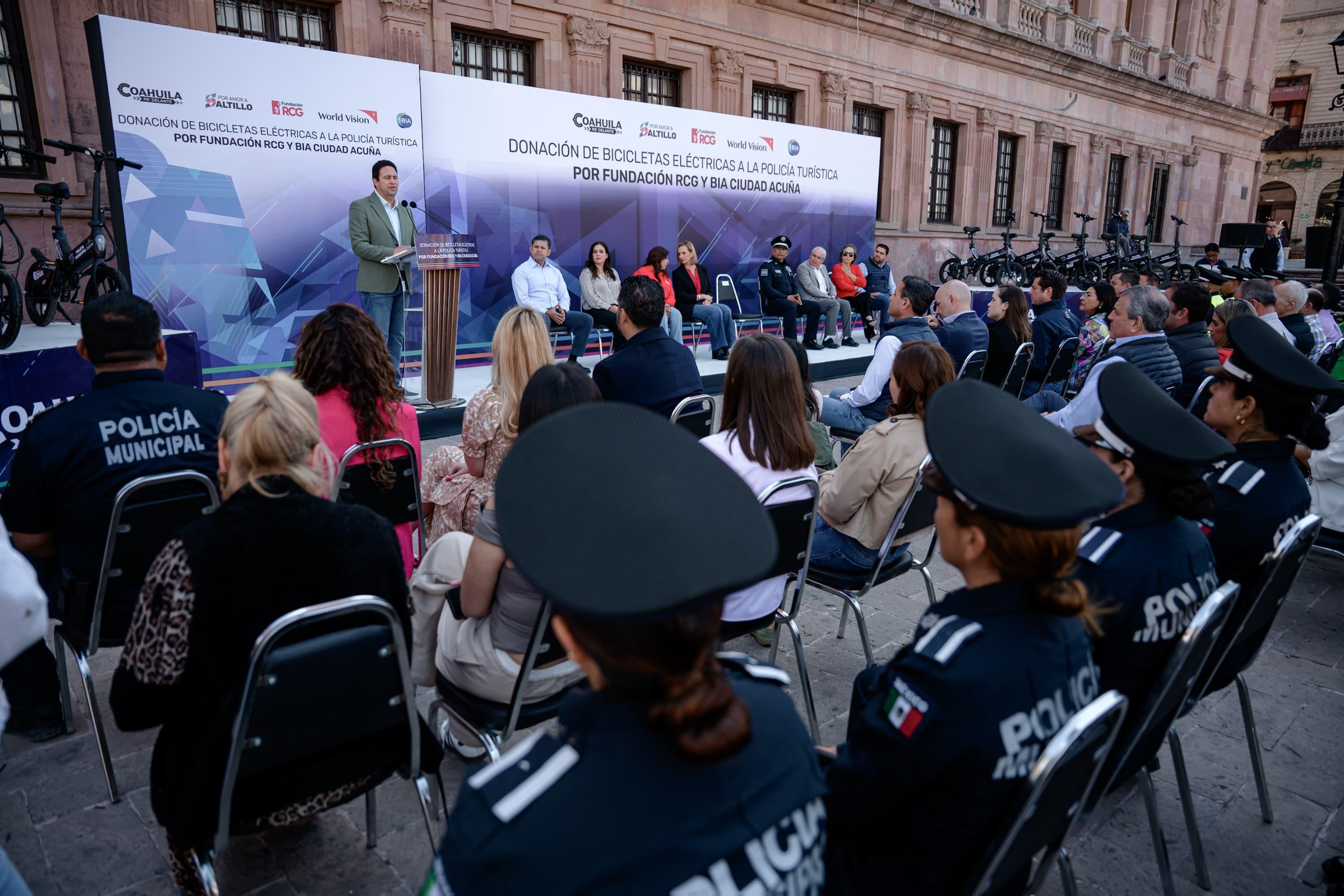 Hacemos equipo con la ciudadanía en seguridad: Javier Díaz