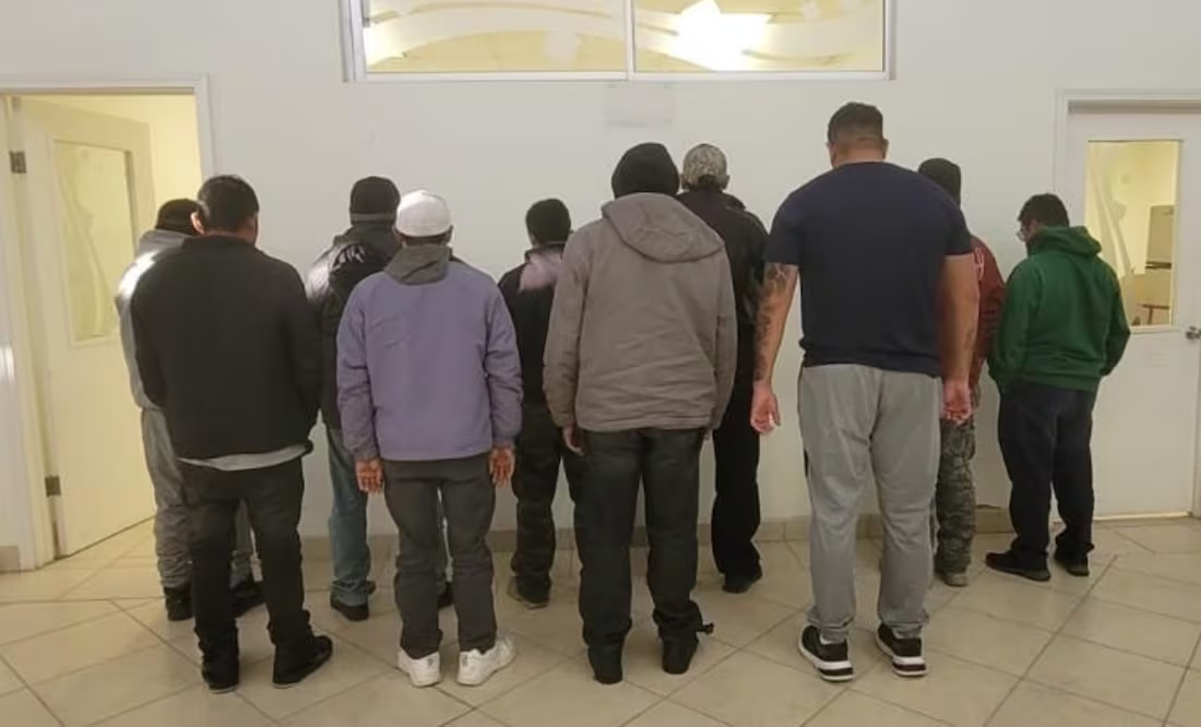 Rescatan a 10 migrantes secuestrados y detienen a 4 presuntos secuestradores en Ciudad Juárez; 8 son mexicanos y dos guatemaltecos