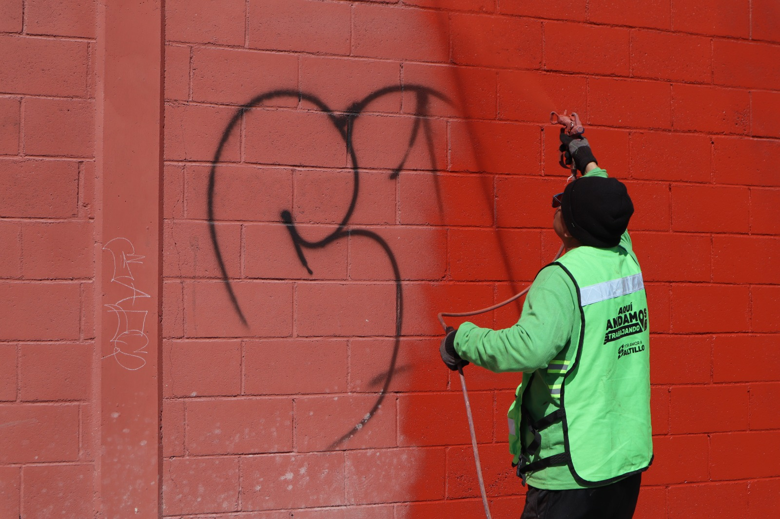 Trabaja Gobierno de Saltillo para eliminar pintas y grafiti