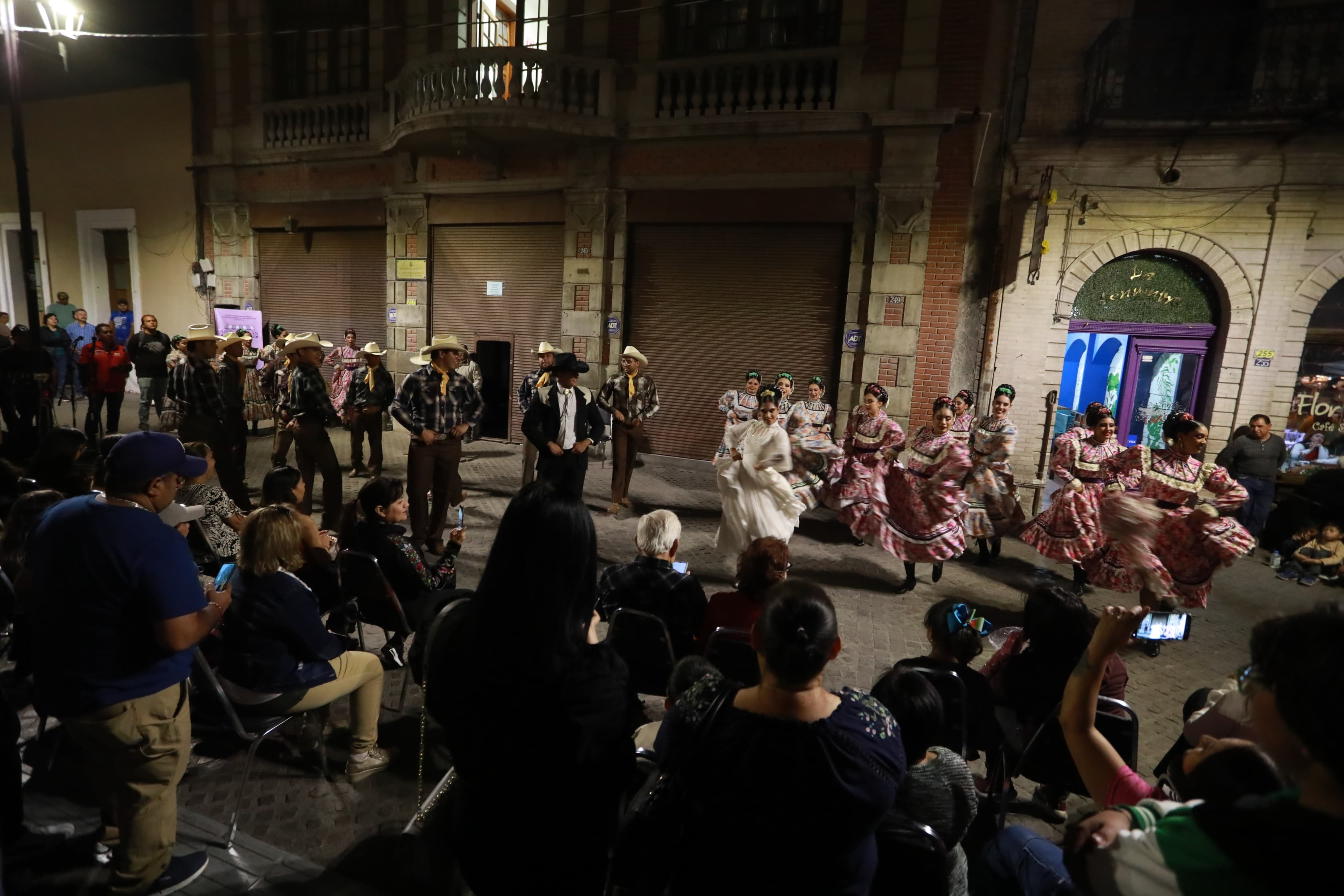 Acerca Javier Díaz cultura a espacios públicos y colonias