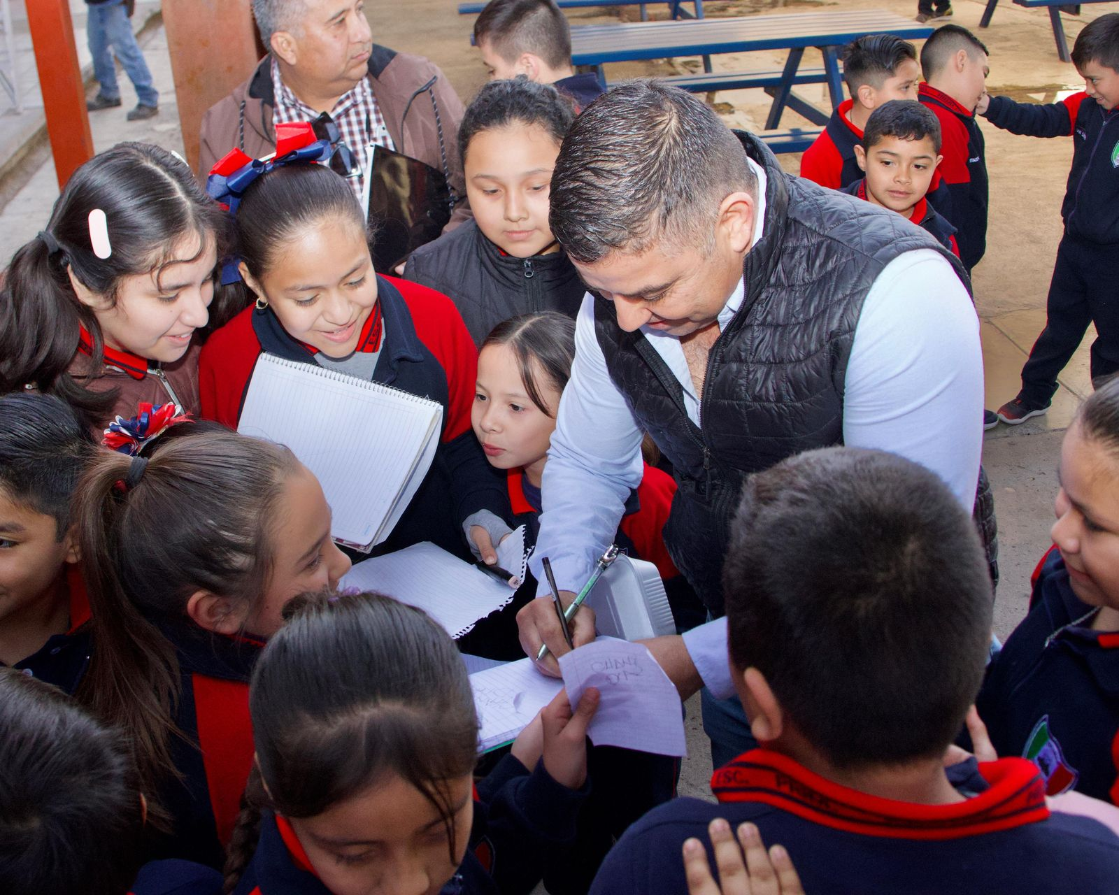 “Chano” Díaz Arranca programa “Alcalde Jalando en tu Escuela”