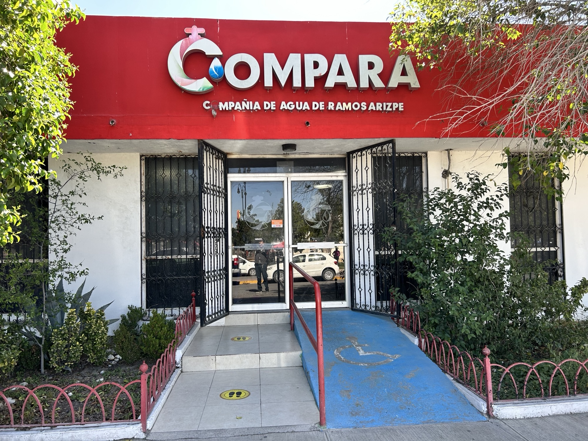 Corte temporal de agua en diversas colonias de Ramos Arizpe por reparación de fuga