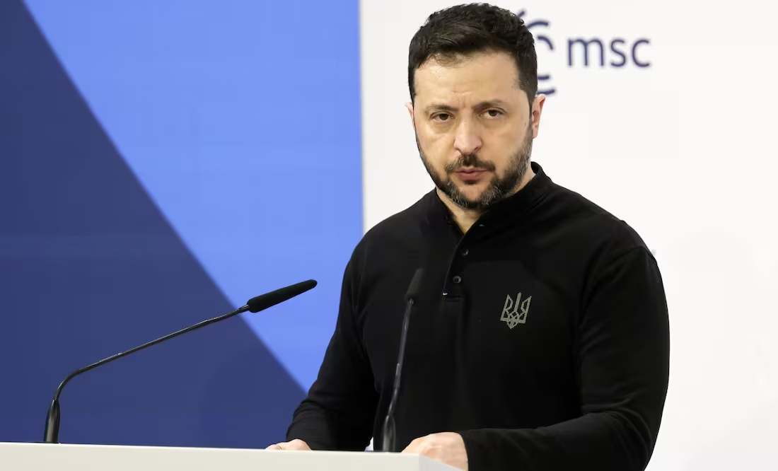 Zelensky acusa “desinformación” rusa tras declaración de Trump en su contra