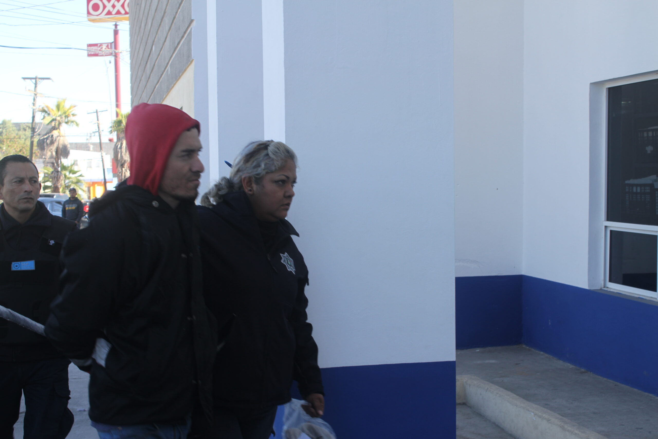 Aseguran a sujeto por robar cable de Telmex