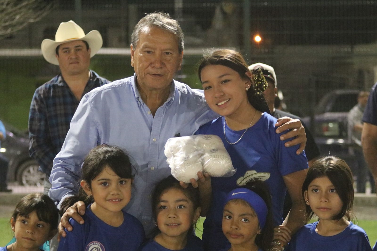 Da Óscar Ríos fuerte impulso al deporte