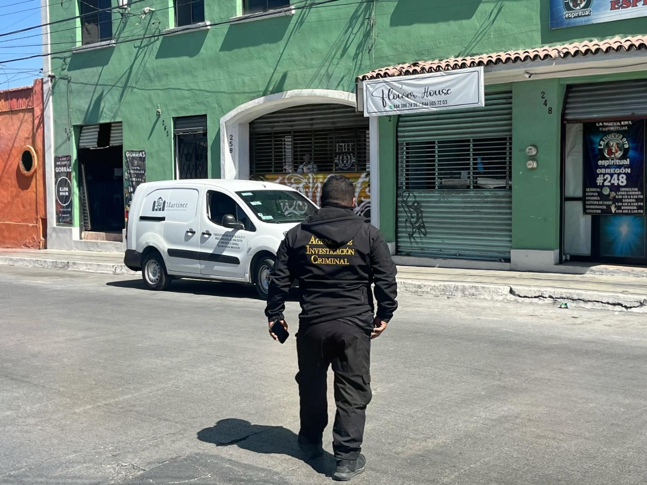 Fallece hombre al interior de barbería