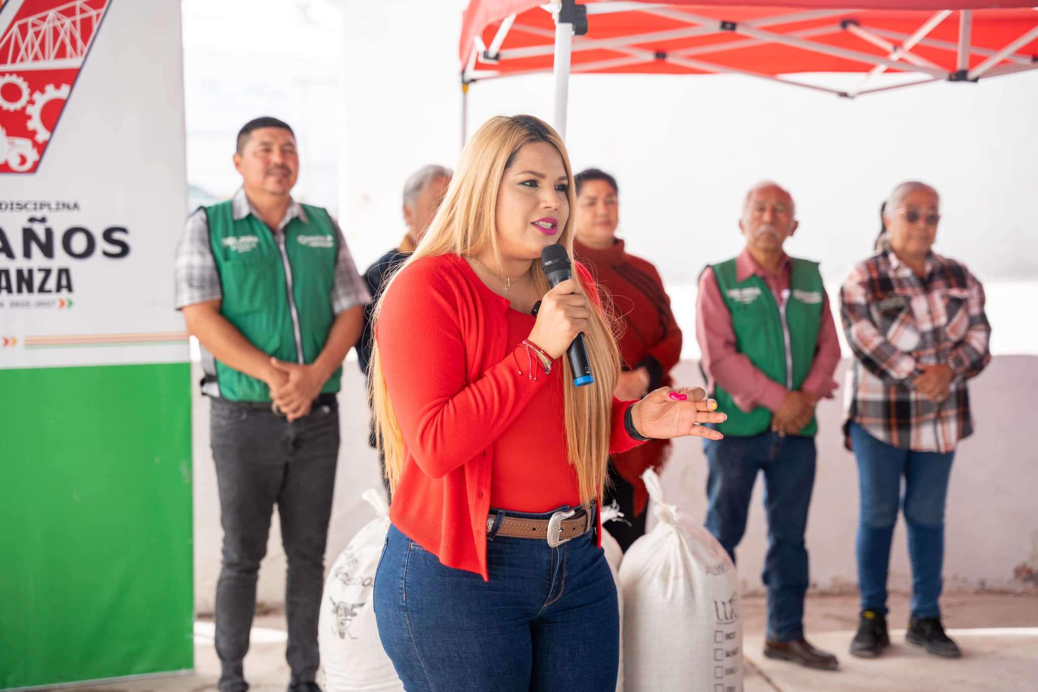 Seguimos fortaleciendo la economía familiar: Yesica