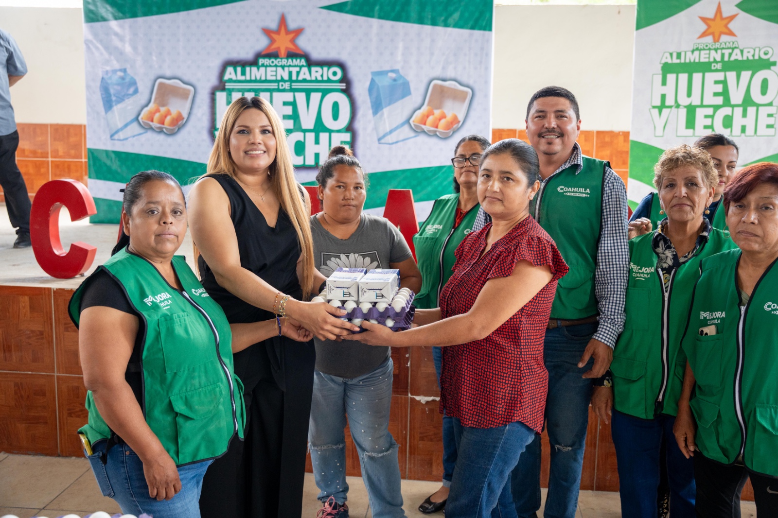 Continúa el apoyo a familias castañenses