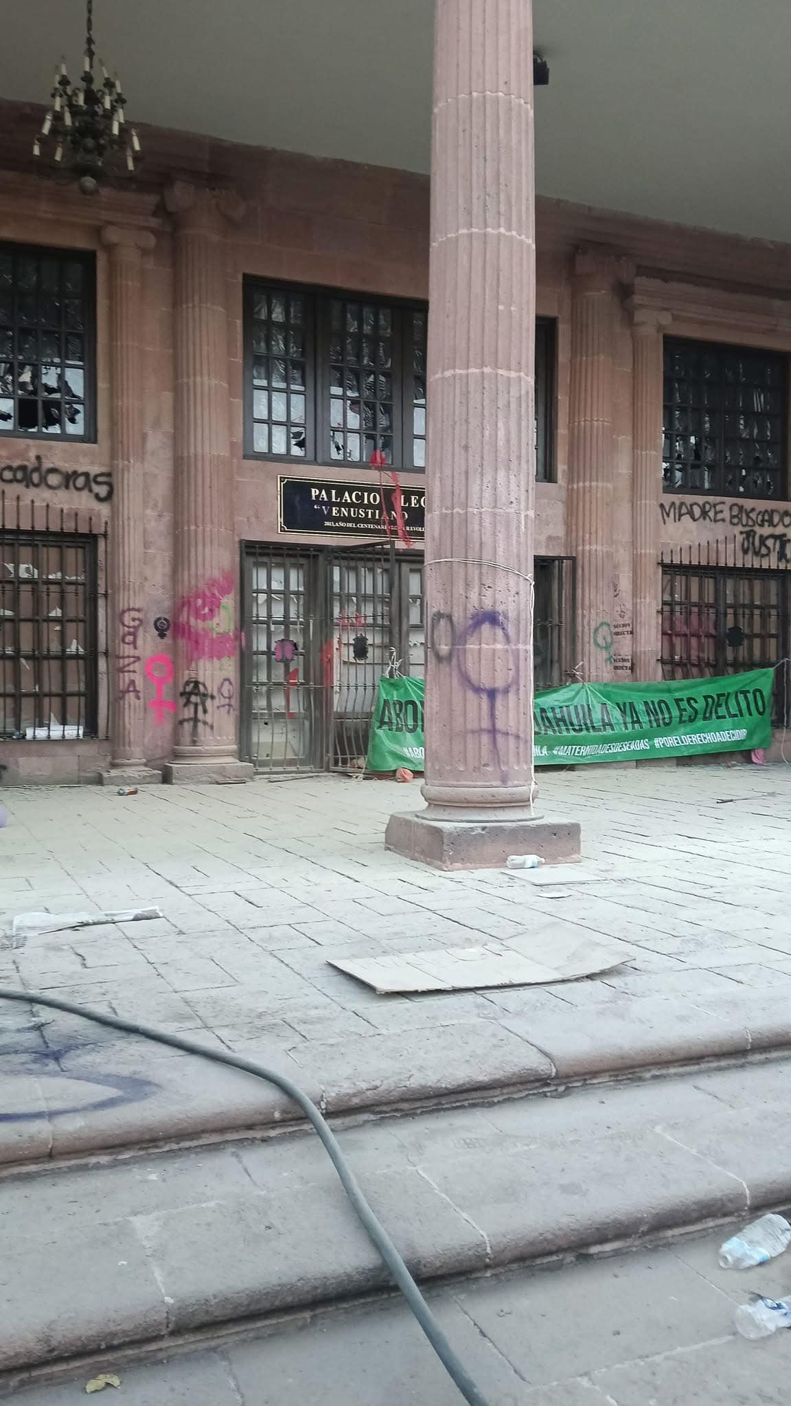 Abre FGE investigación por daños al Congreso