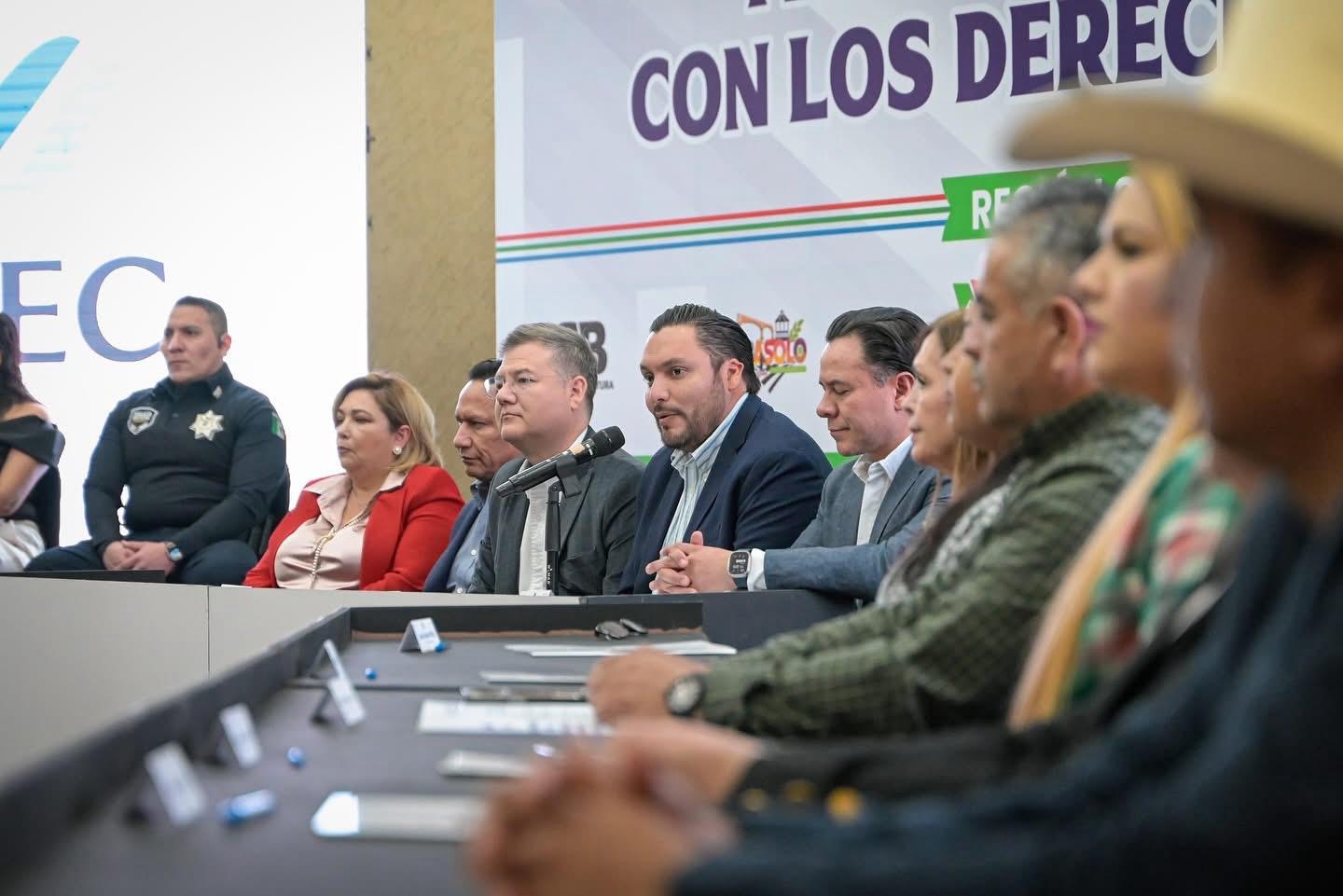 Refuerza Carlos Villarreal con los derechos humanos