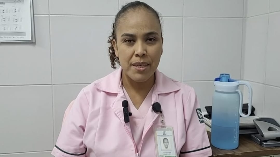 Exhorta IMSS sustituir refrescos por agua