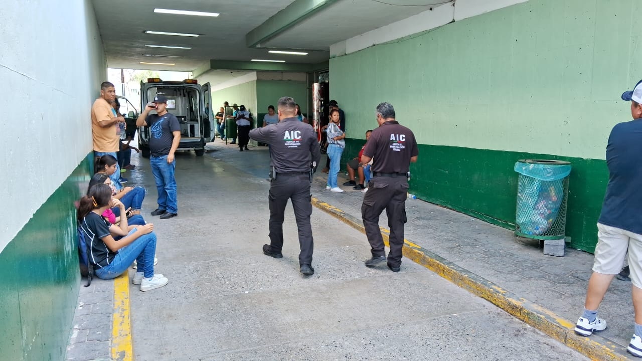 Cae trabajador de andamio y fallece