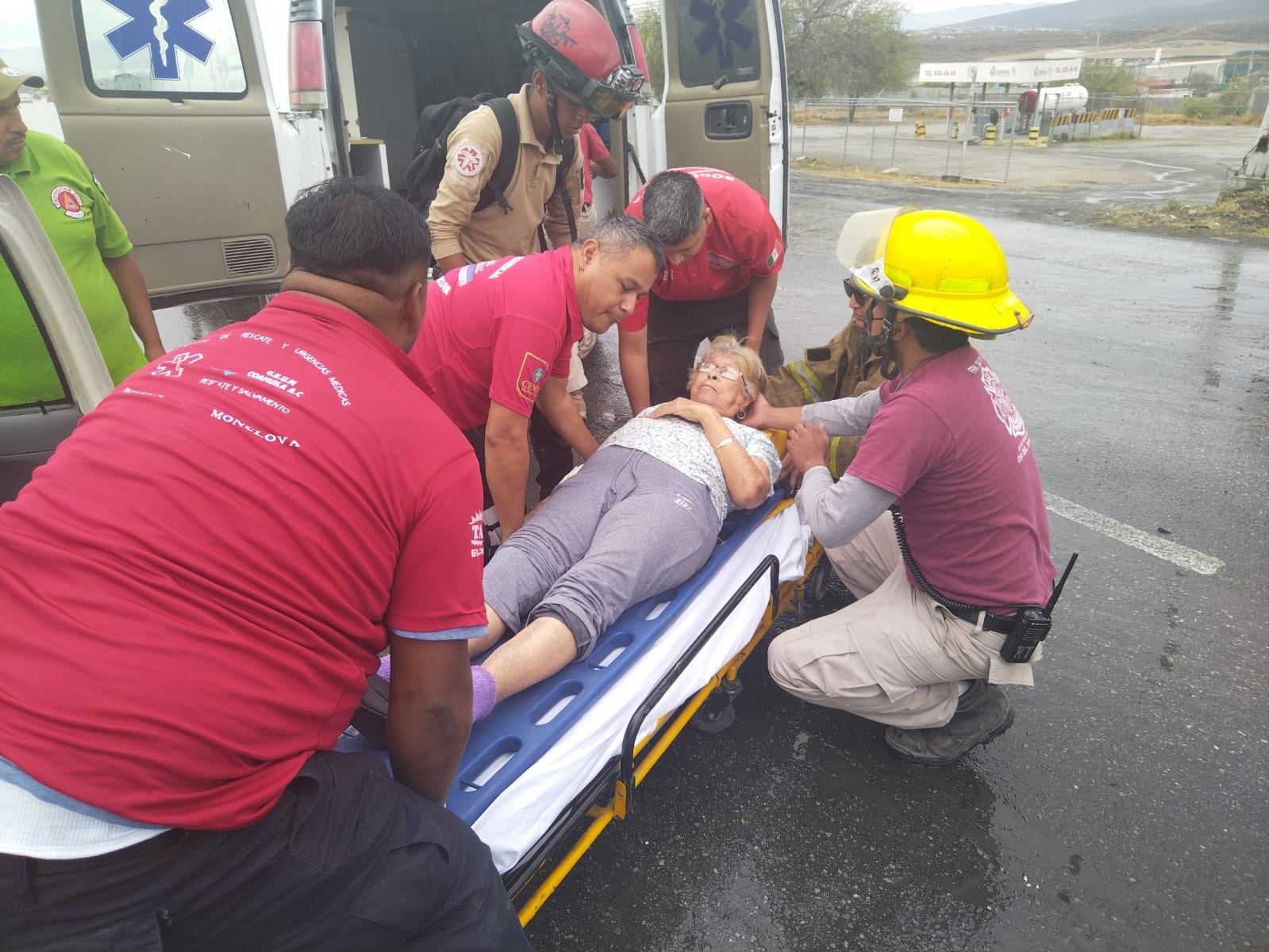 Deja choque a dos mujeres lesionadas