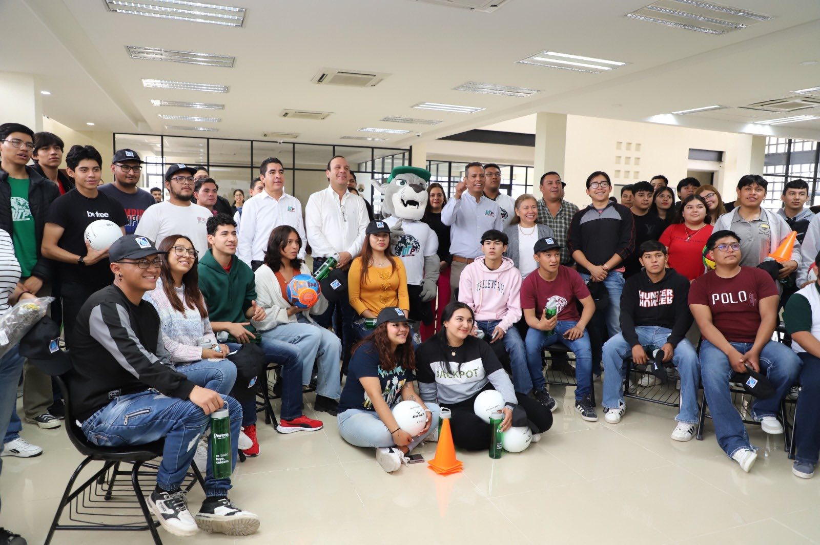 Reafirma Fernando su apoyo al deporte